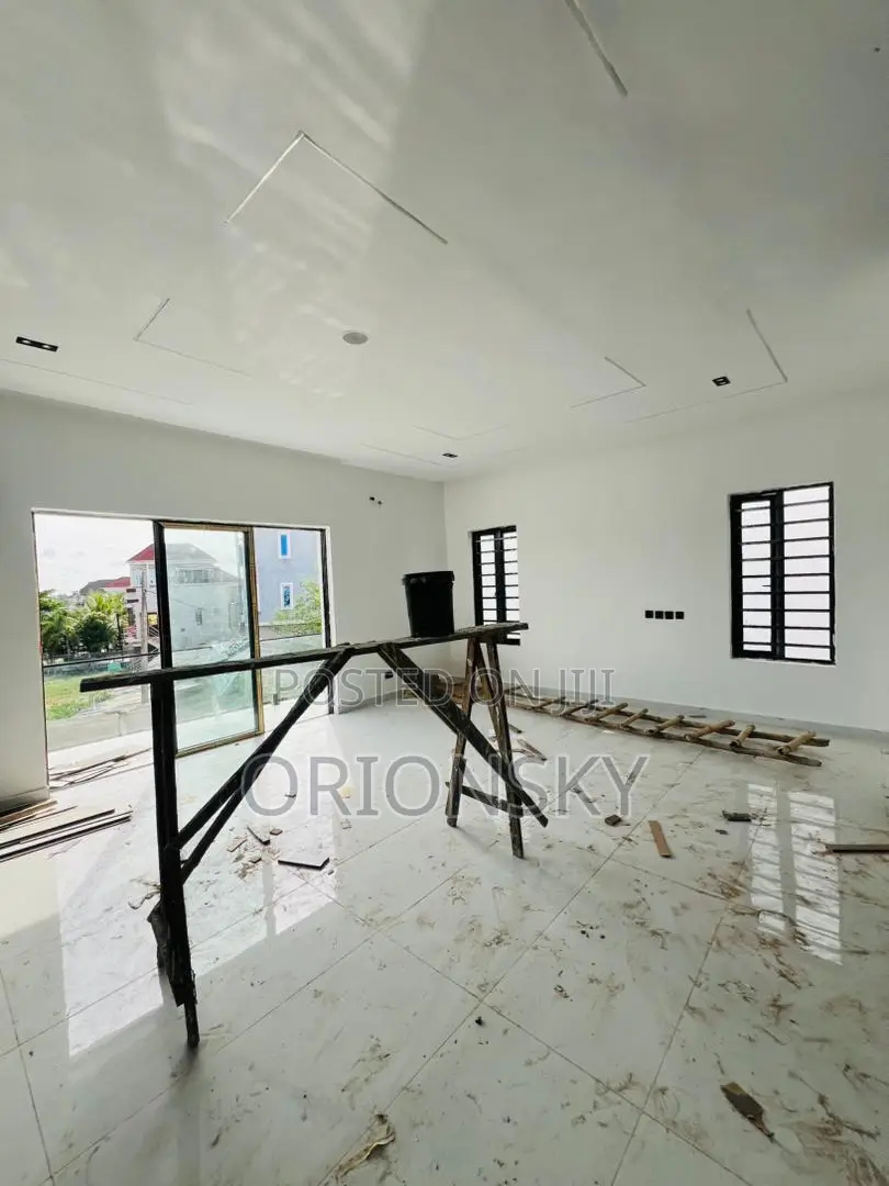 4bdrm Duplex in Ajah, Off Lekki-Epe Expressway for sale