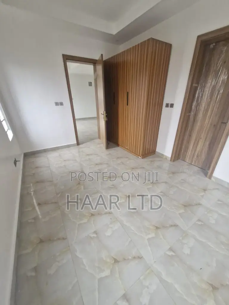 4bdrm Duplex in Lekki Phase 1 for sale