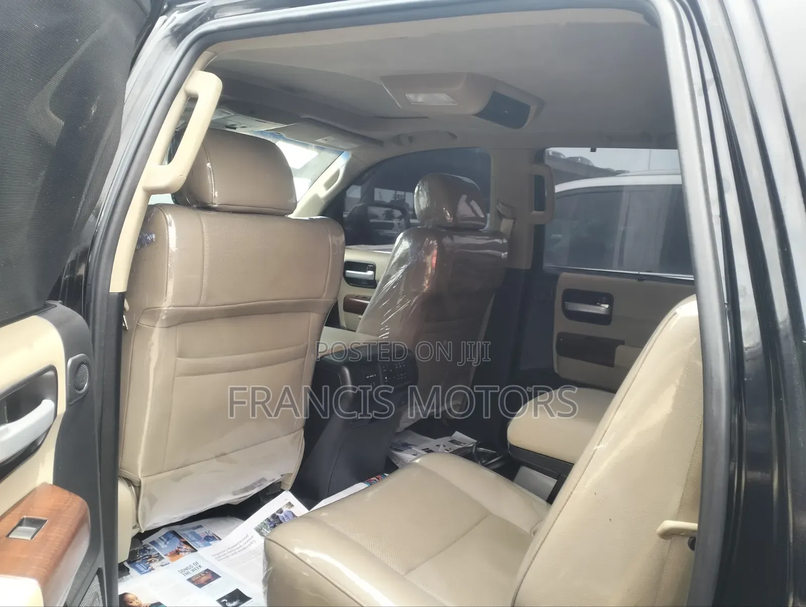 Toyota Sequoia Platinum FFV 4dr SUV 4WD (5.7L 8cyl 6A) 2016 Black