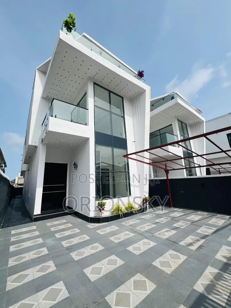 5bdrm Duplex in Ajah, Off Lekki-Epe Expressway for sale