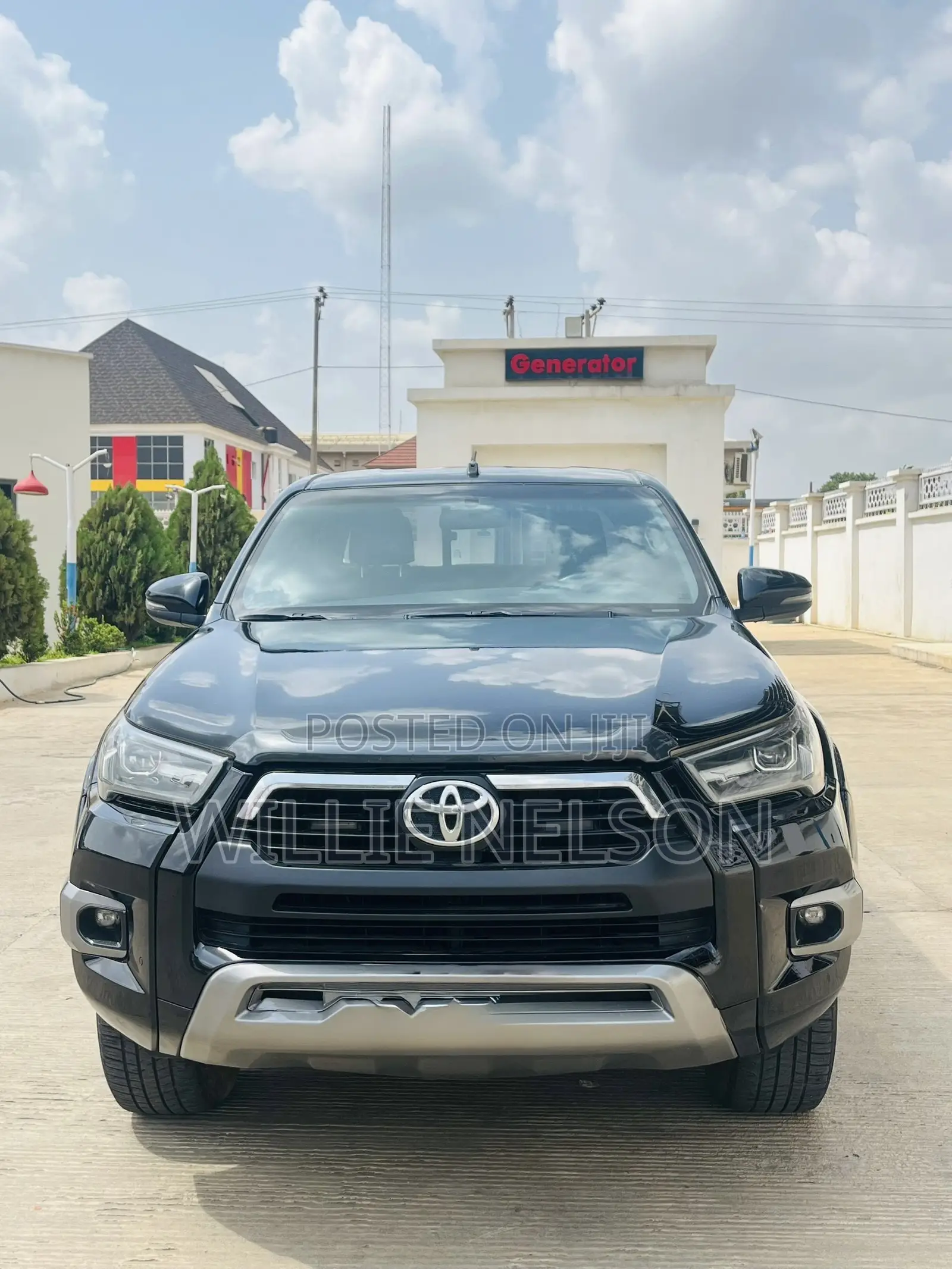 Toyota Hilux Revo Double Cab Petrol 2.7 AWD 2021 Black