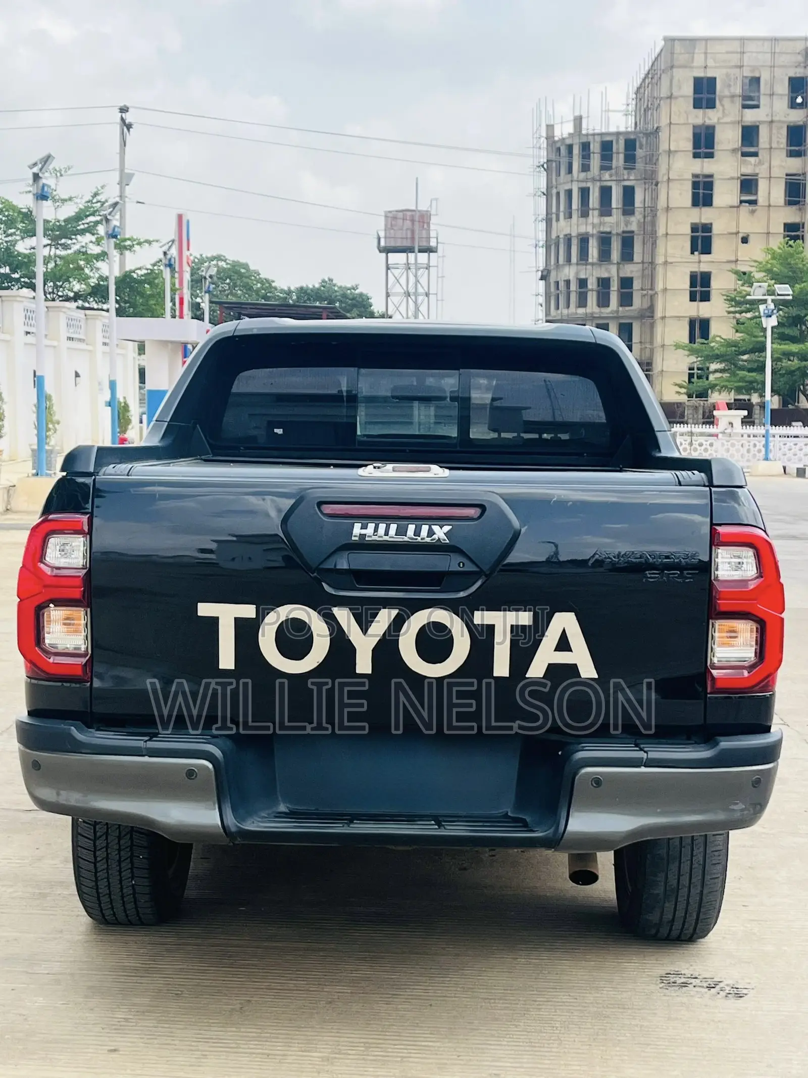 Toyota Hilux Revo Double Cab Petrol 2.7 AWD 2021 Black