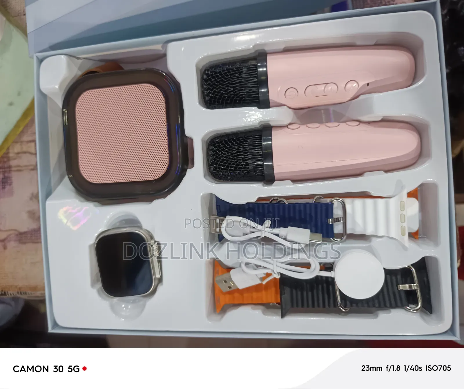 Smart Watch With Speaker and 2 Microphone