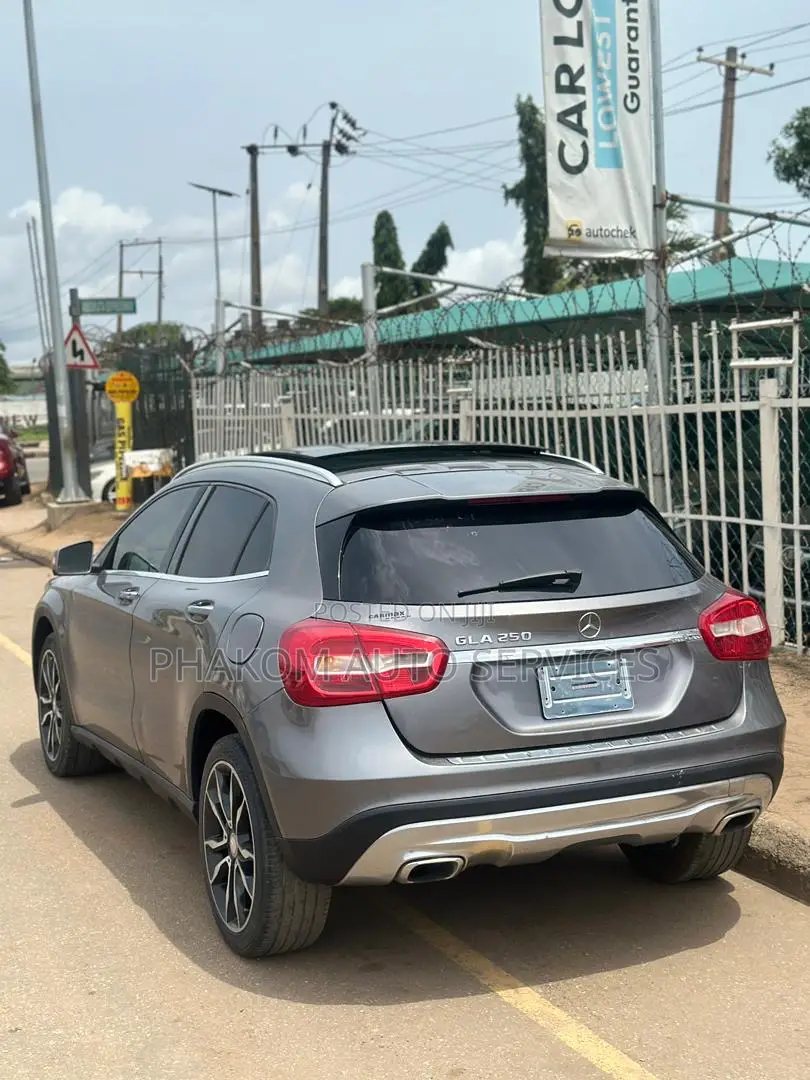 Mercedes-Benz GLA 250 2017 Gray
