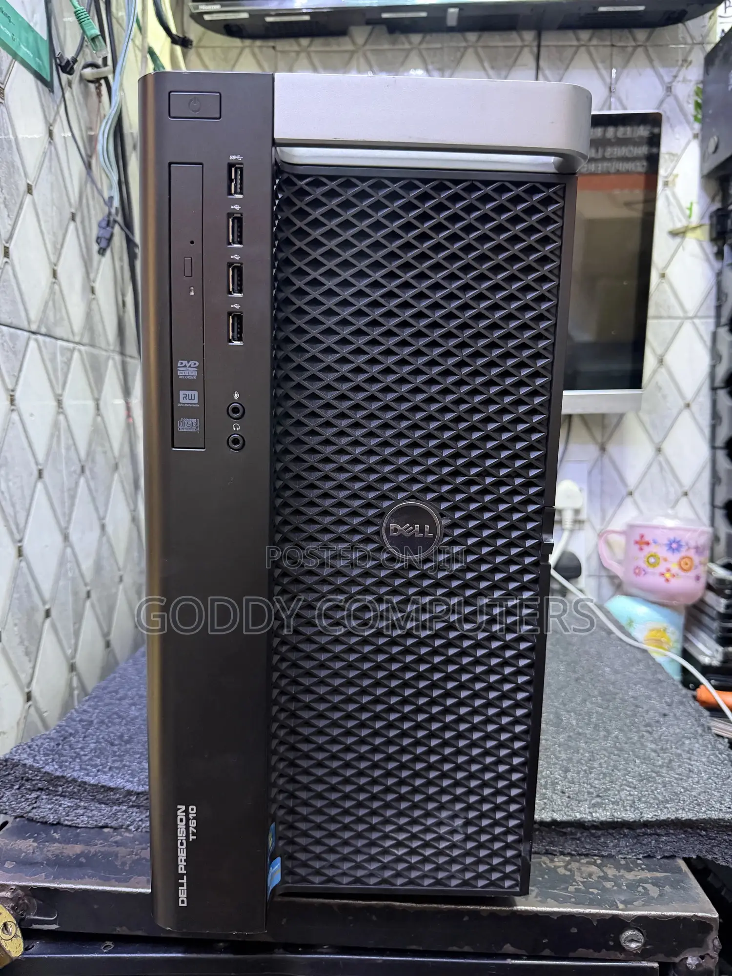 Desktop Computer Dell Precision 7810 64GB Intel Xeon HDD 1T