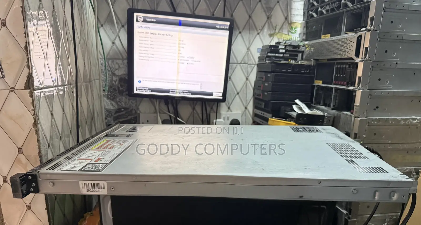 Server Dell PowerEdge R620 32GB Intel Xeon HDD 1T