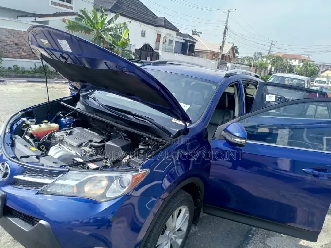 Toyota RAV4 Limited FWD (2.5L 4cyl 6A) 2016 Blue