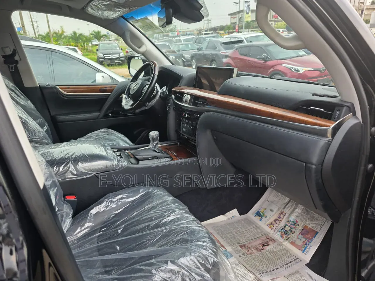 Lexus LX 570 AWD 2018 Black
