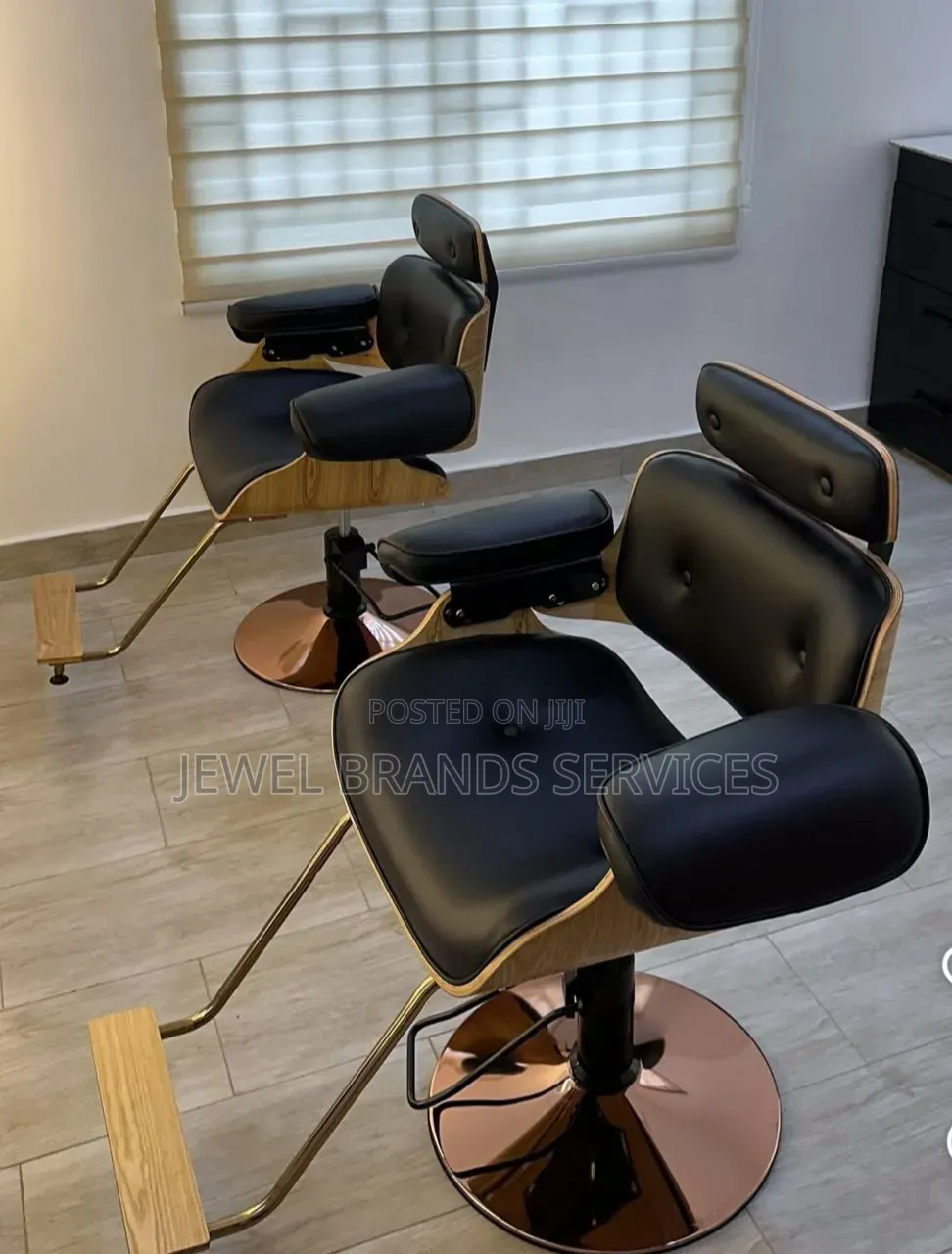 Executive Salon Chair