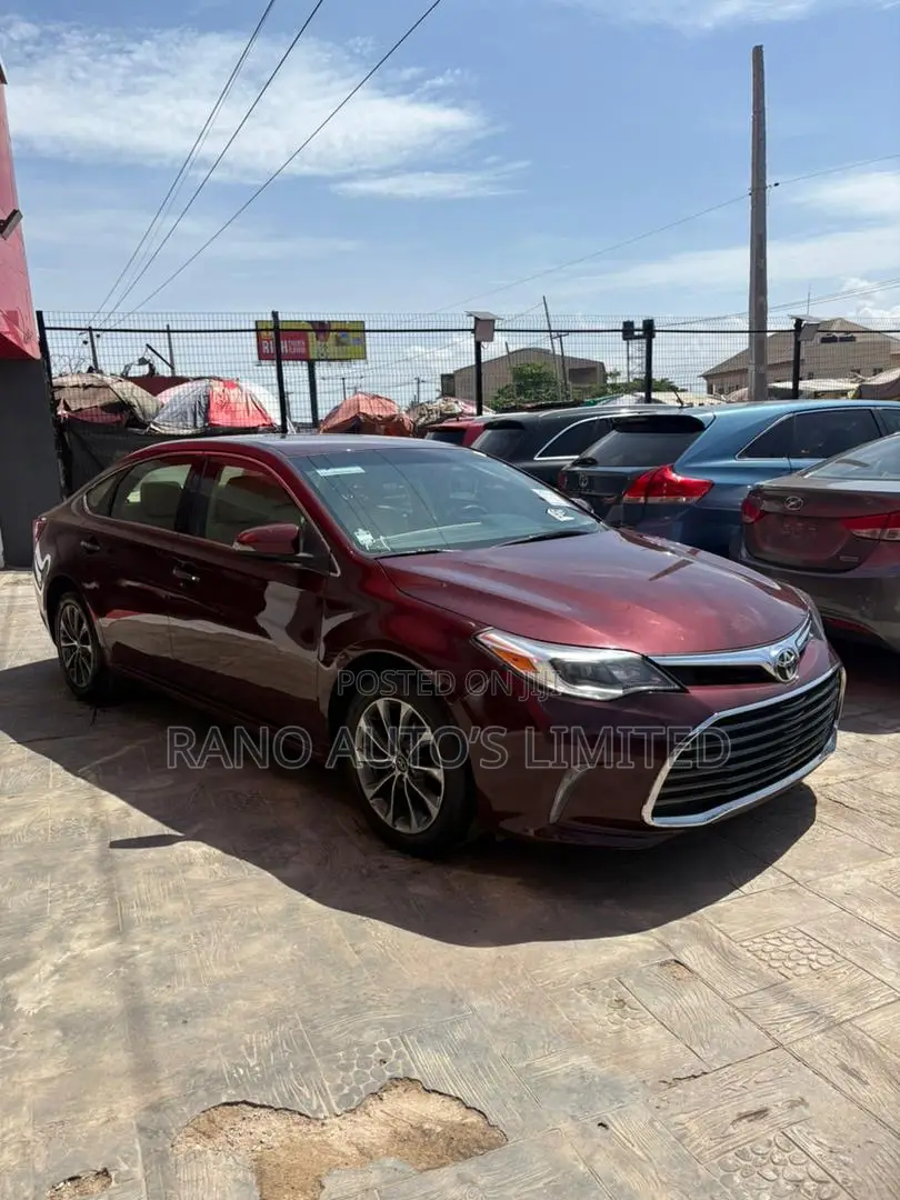 Toyota Avalon 2017 Red