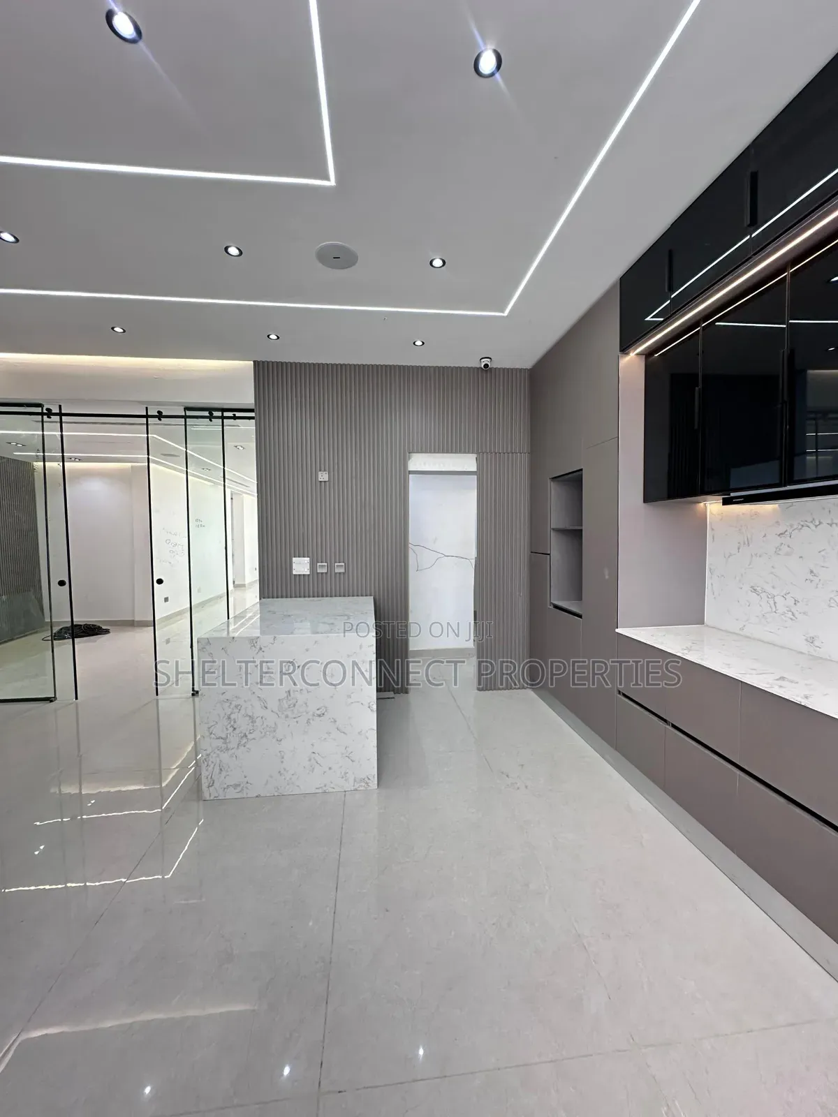 6bdrm Duplex in Ikate for sale