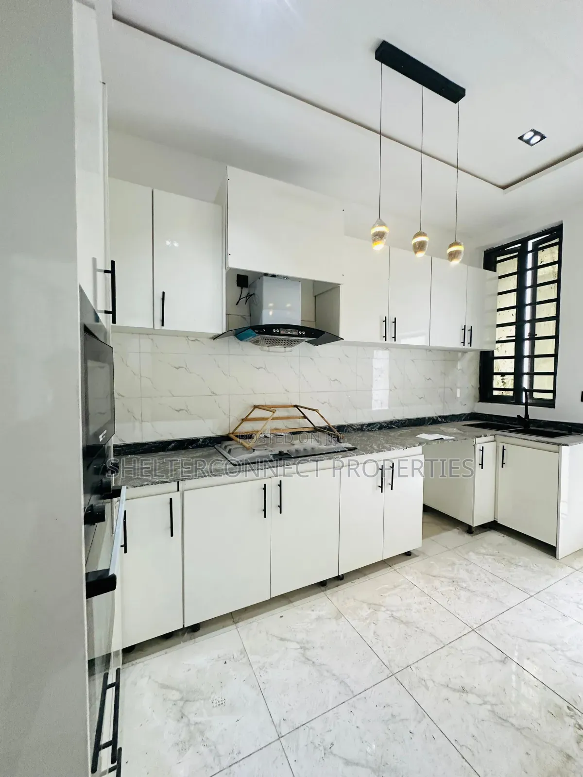 4bdrm Duplex in Ologolo for sale