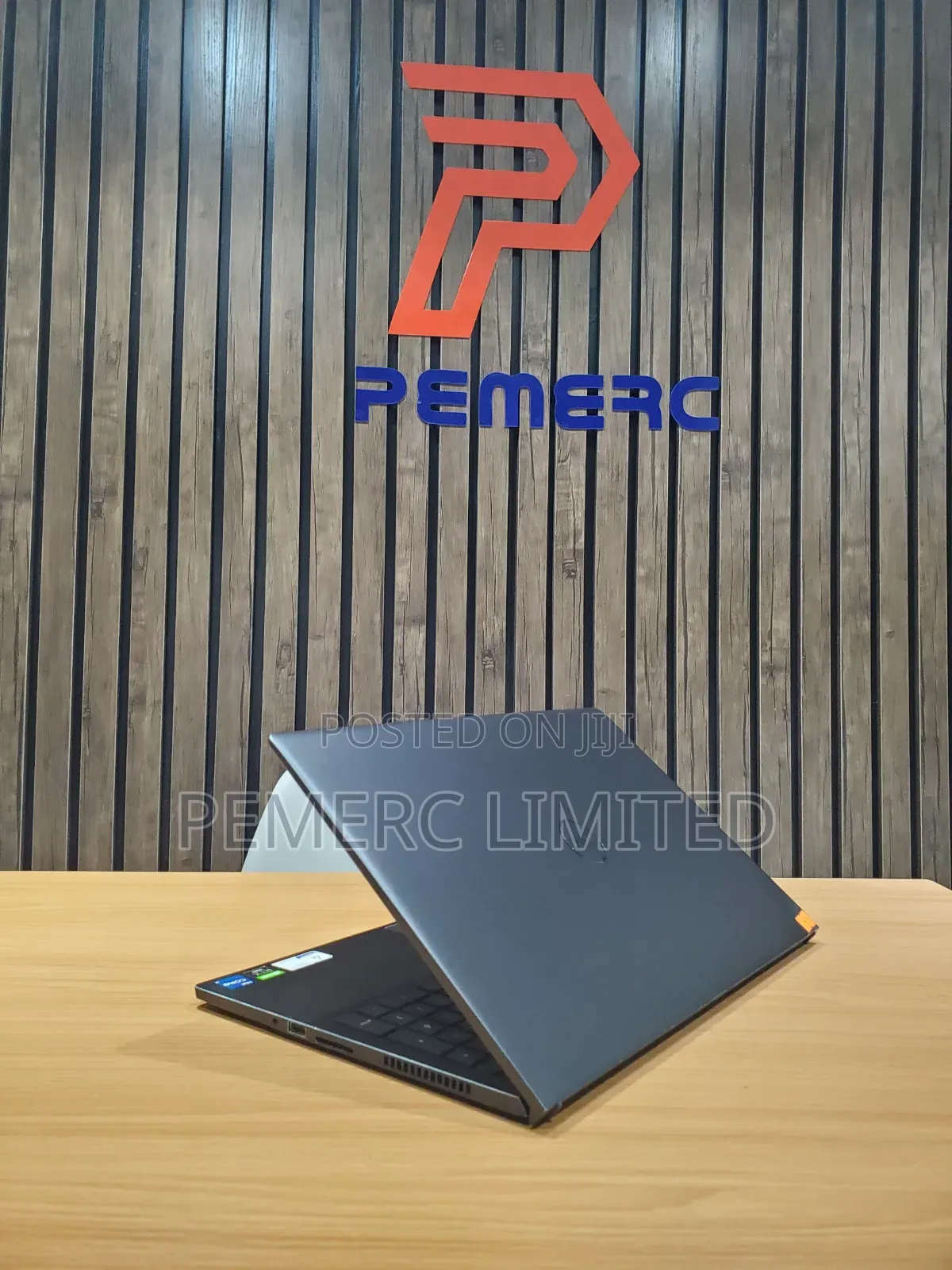 Laptop Dell Vostro 7510 16GB Intel Core i7 SSD 512GB
