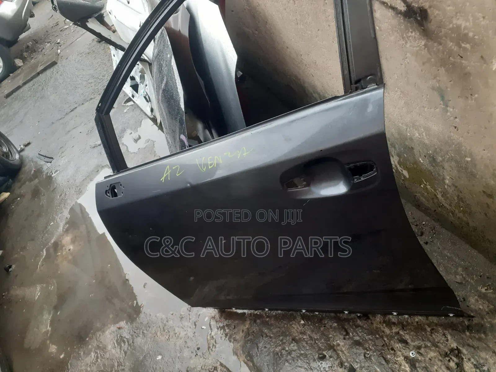 Toyota Venza Door 2010