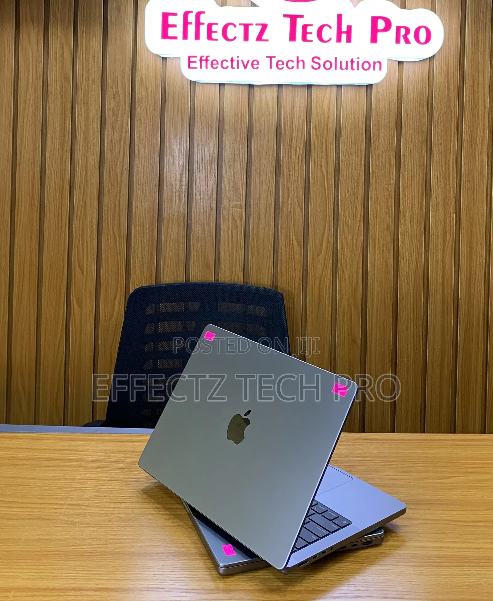 Laptop Apple MacBook Pro 2023 M2 Pro 14-inch 16GB Apple M2 SSD 512GB