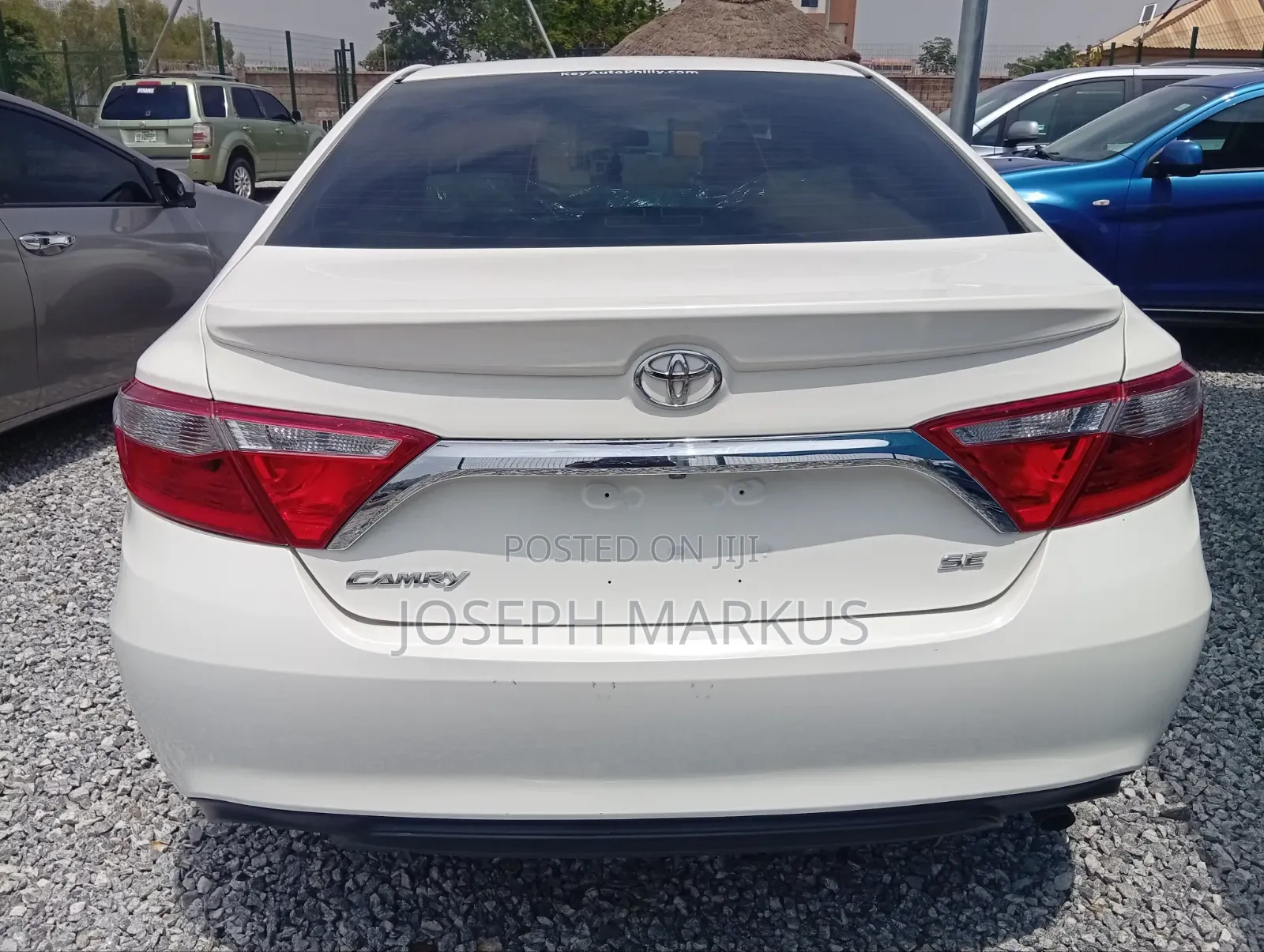 Toyota Camry SE 4dr Sedan (2.5L 4cyl 6A) 2015 White
