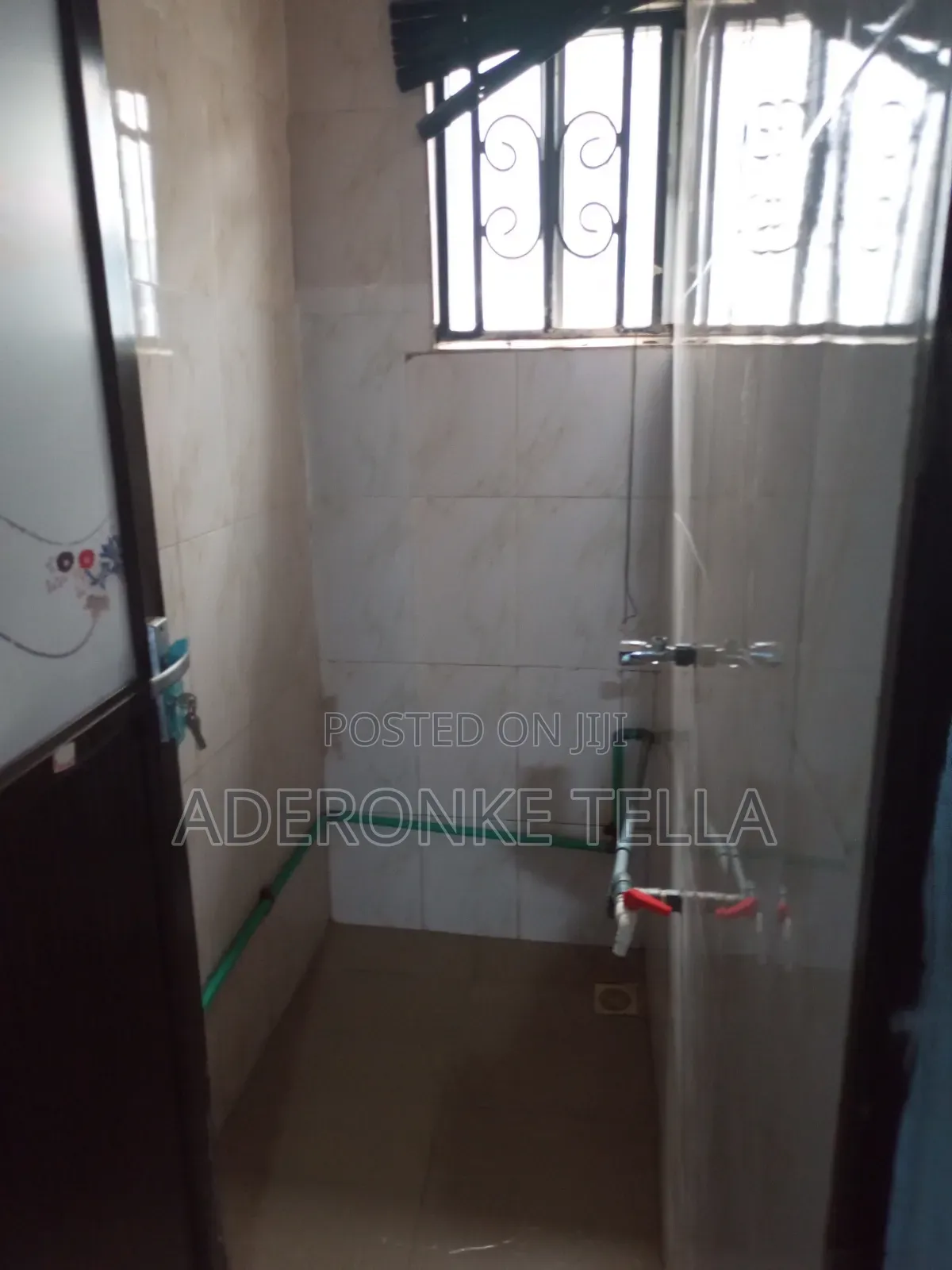 Furnished 8bdrm Duplex in Oba Akran for sale