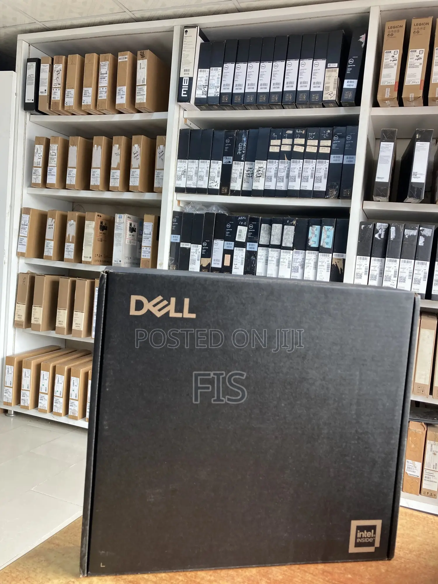 New Laptop Dell Pro 14 16GB Intel Core i7 SSD 512GB