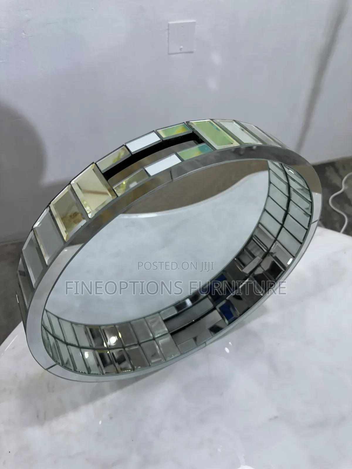 The Prism Ring Mirror