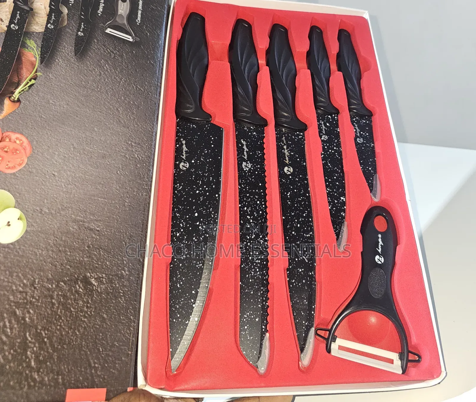 Knife Set ( 5 Sets With a Peeler
