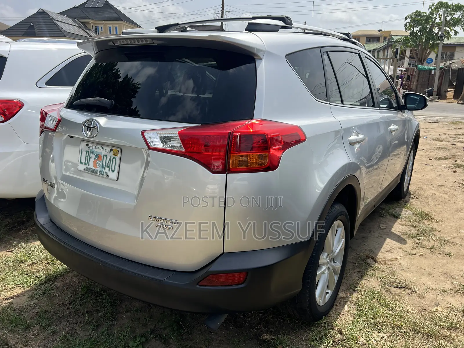 Toyota RAV4 Limited 4dr SUV AWD (2.5L 4cyl 6A) 2014 Silver
