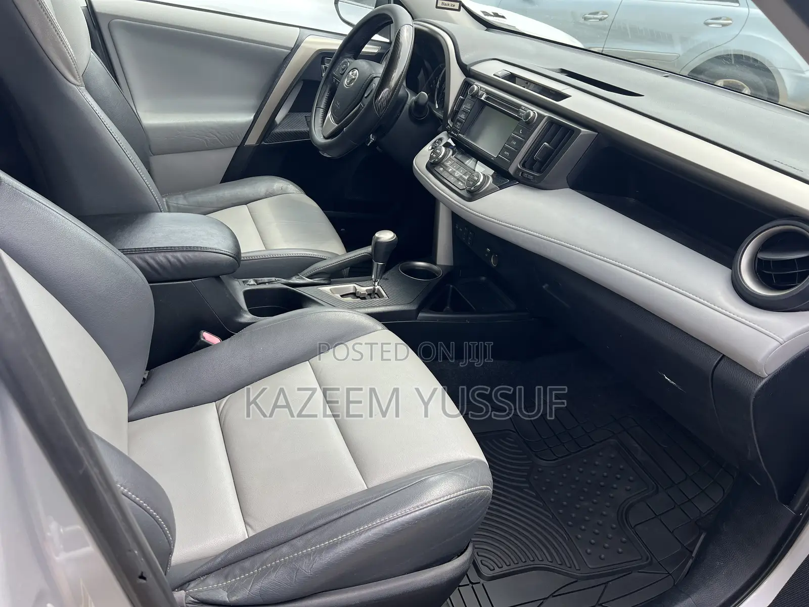 Toyota RAV4 Limited 4dr SUV AWD (2.5L 4cyl 6A) 2014 Silver