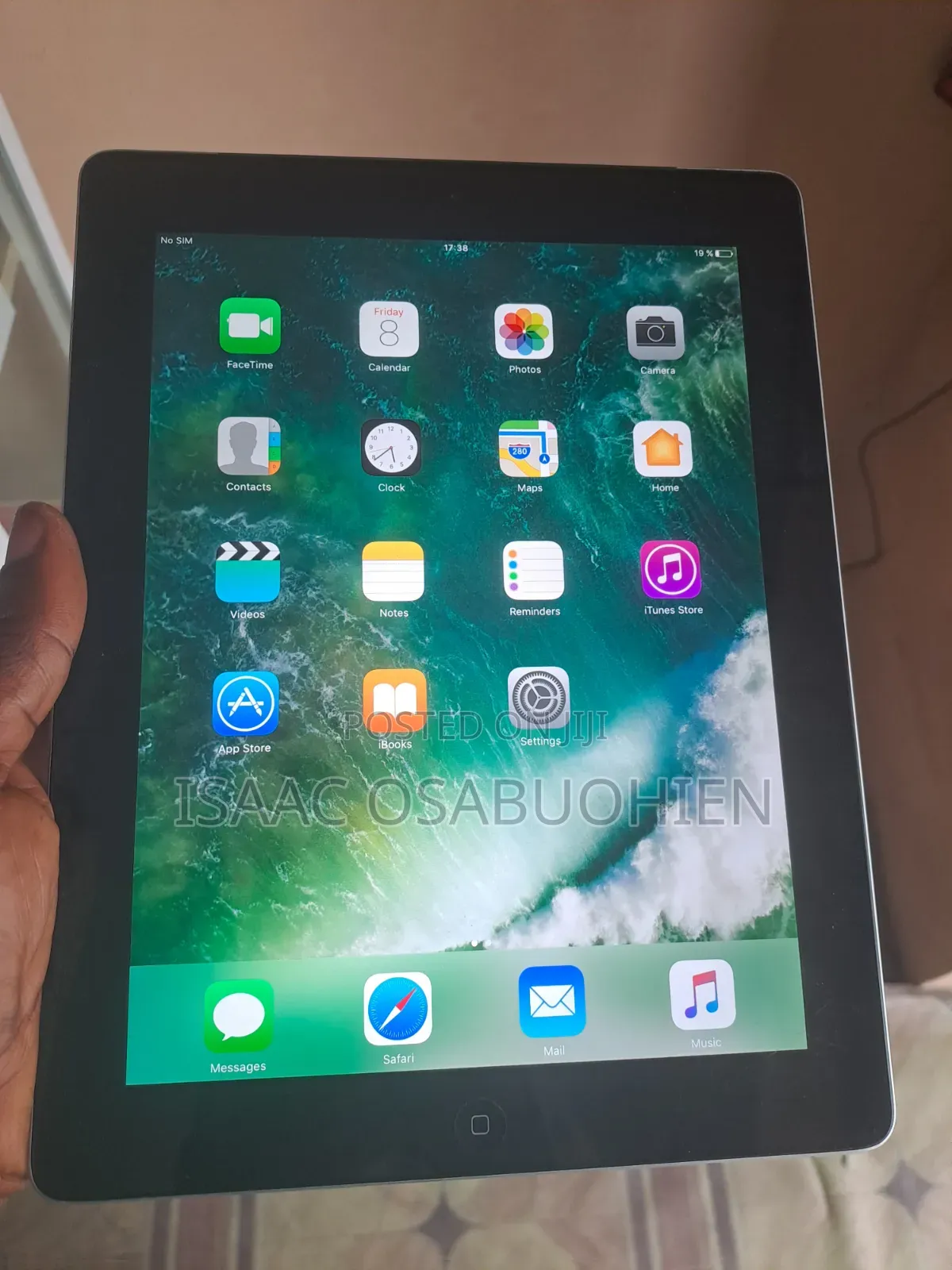 Apple iPad 4 Wi-Fi 16 GB Black
