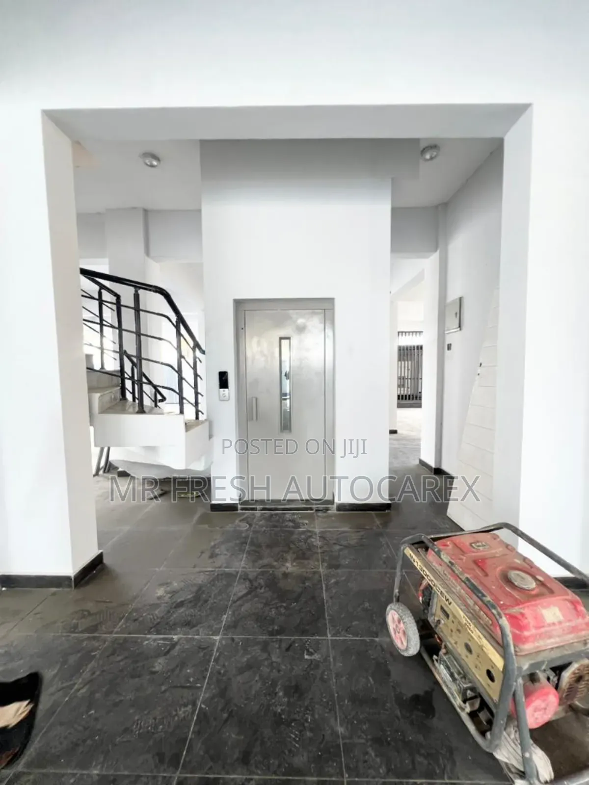 2bdrm Block of Flats in Lekki 1 for sale