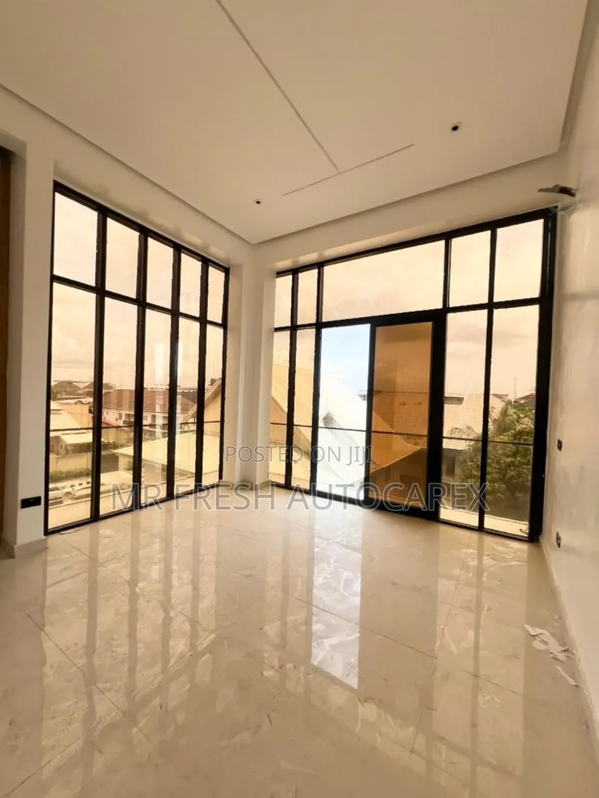 2bdrm Block of Flats in Lekki 1 for sale