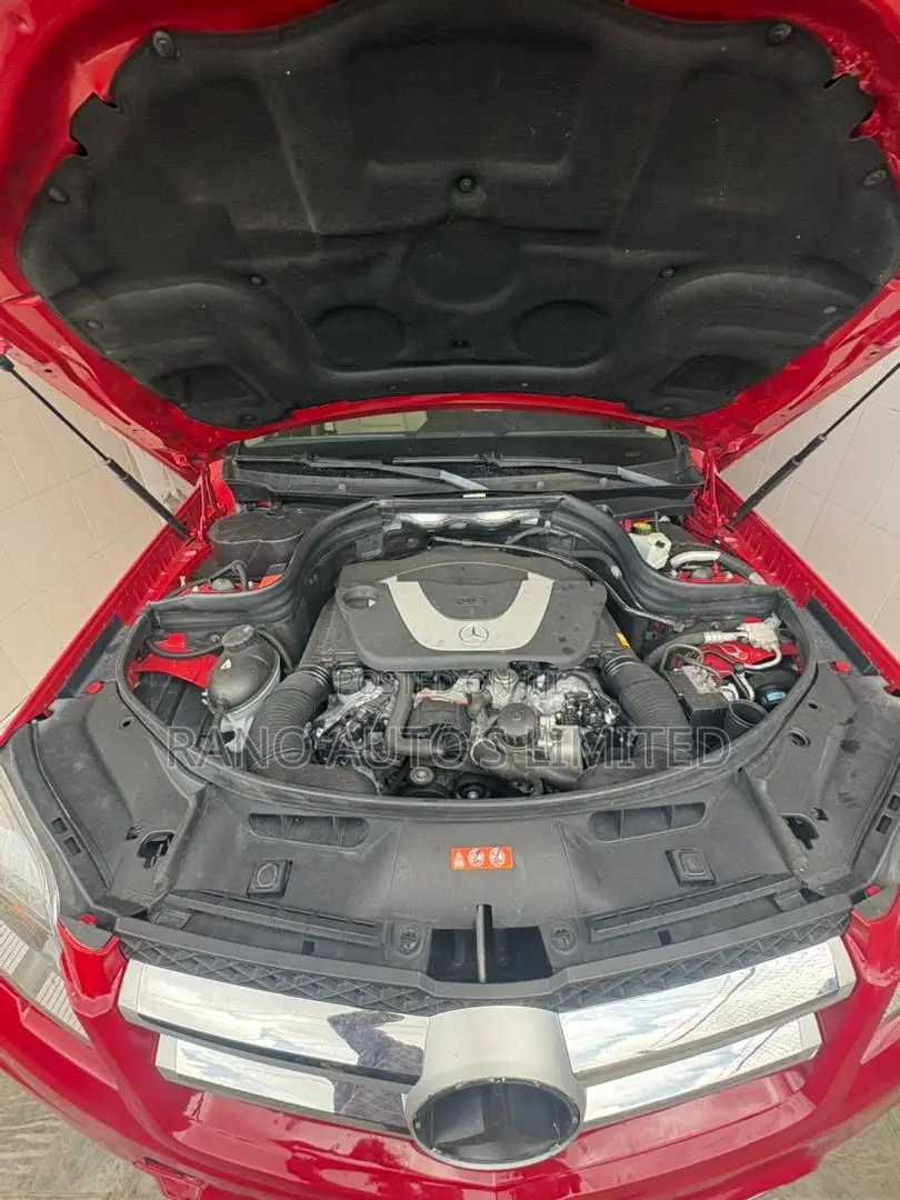 Mercedes-Benz GLK-Class 350 2010 Red
