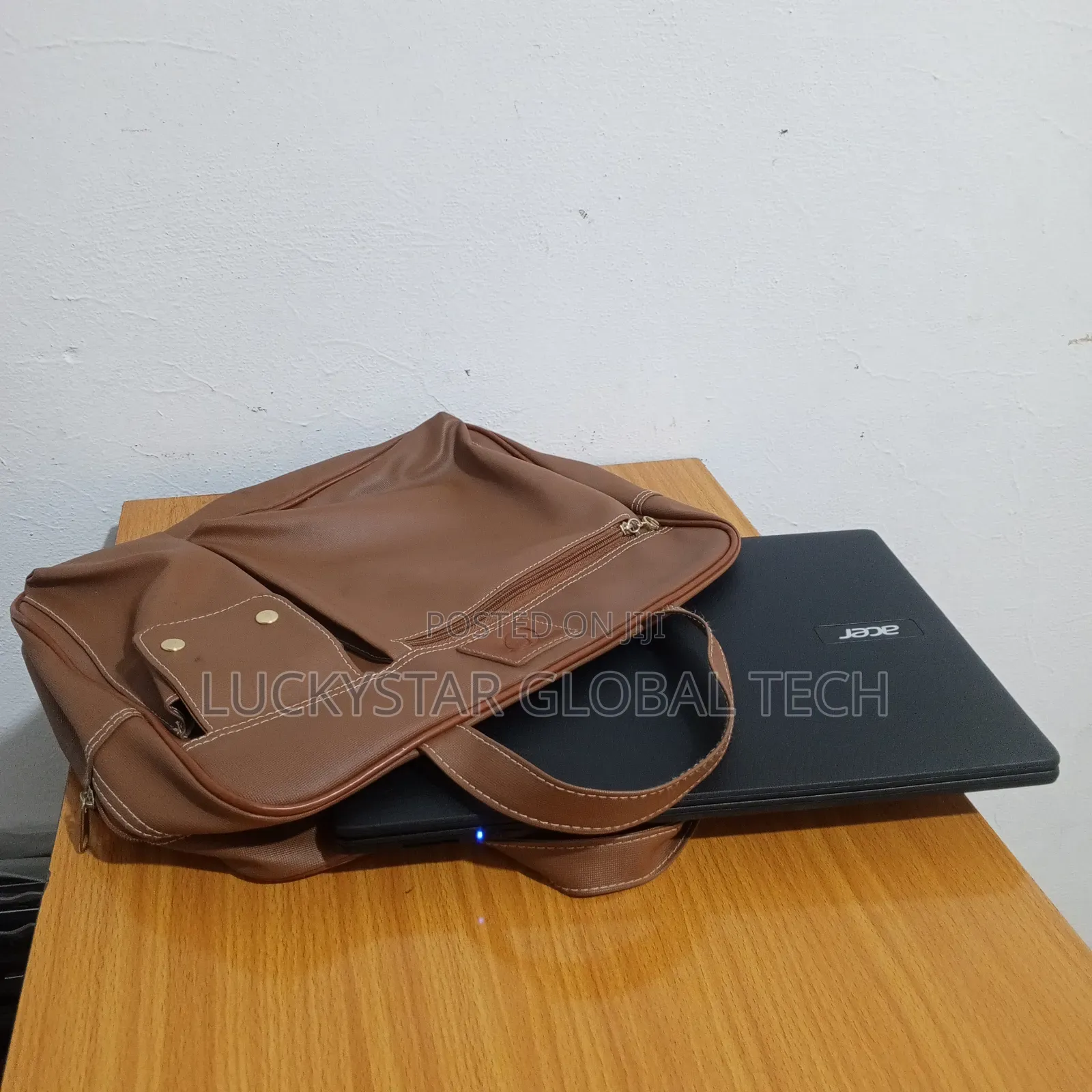 Laptop Acer 4GB Intel HDD 320GB