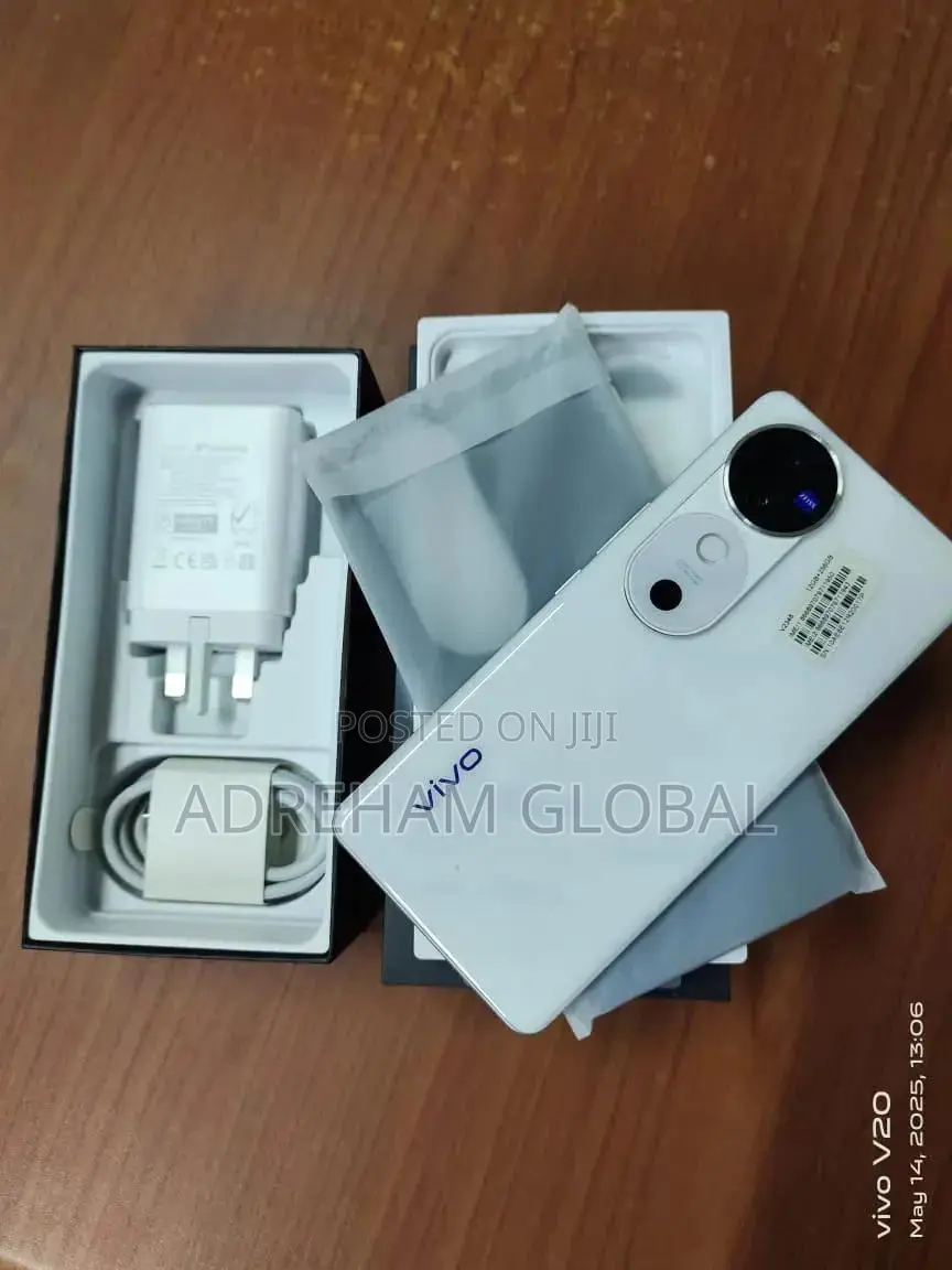 New Vivo V40 5G 256 GB White