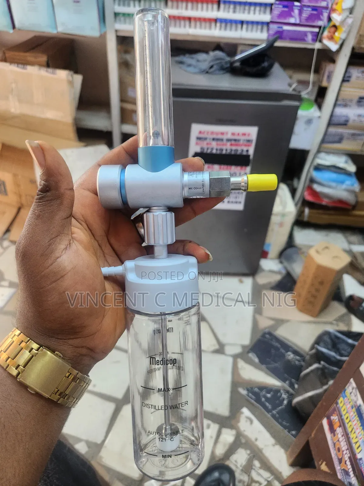 Oxygen Flowmeter With Humidifier