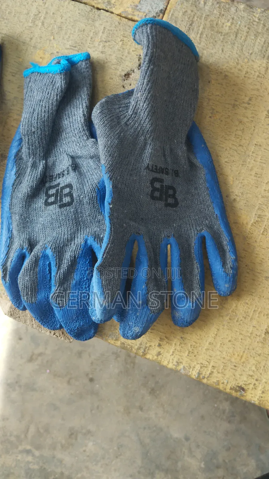 Nitrile-coated Safety Work Gloves