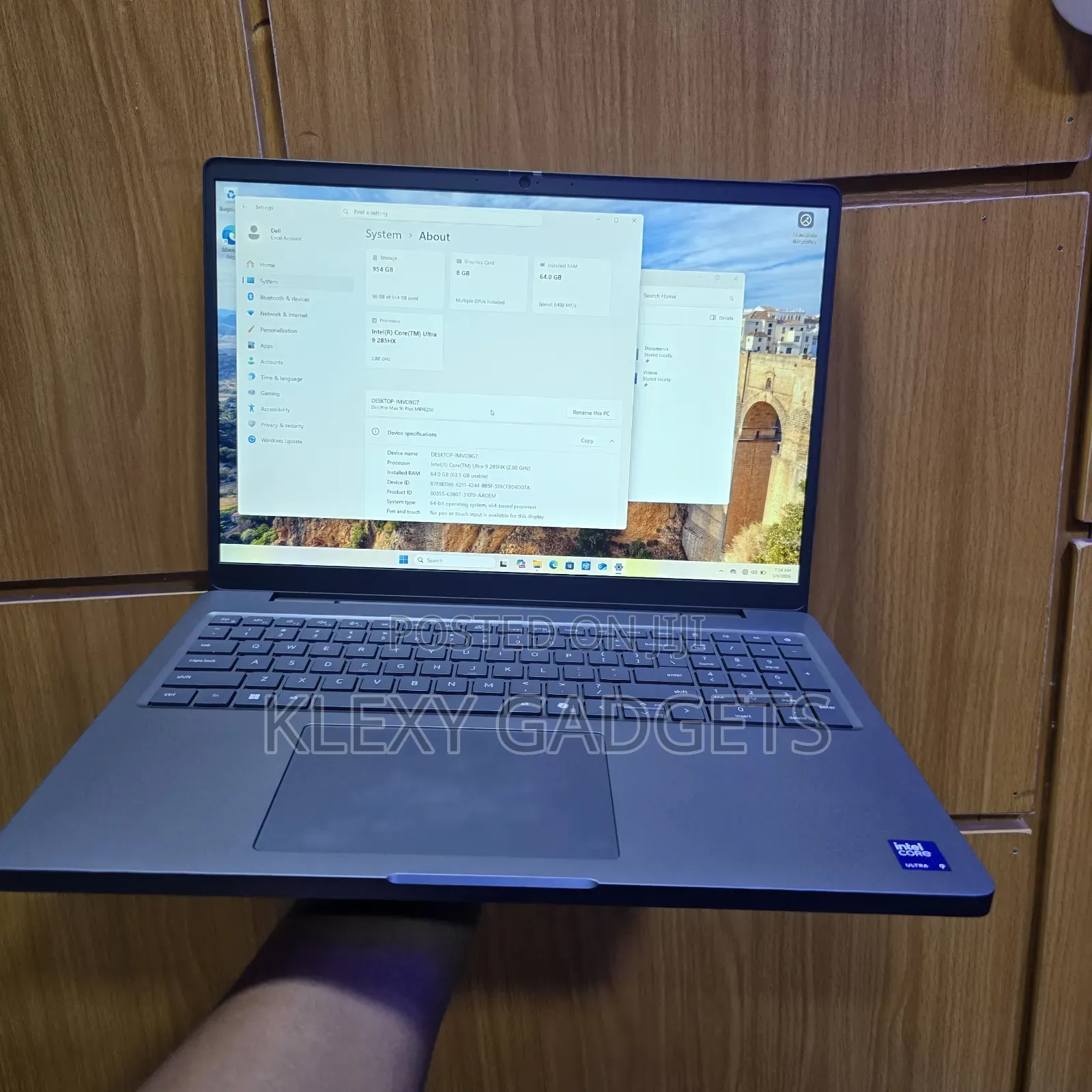New Laptop Dell Pro Max 16 64GB Intel Core Ultra 9 SSD 1T