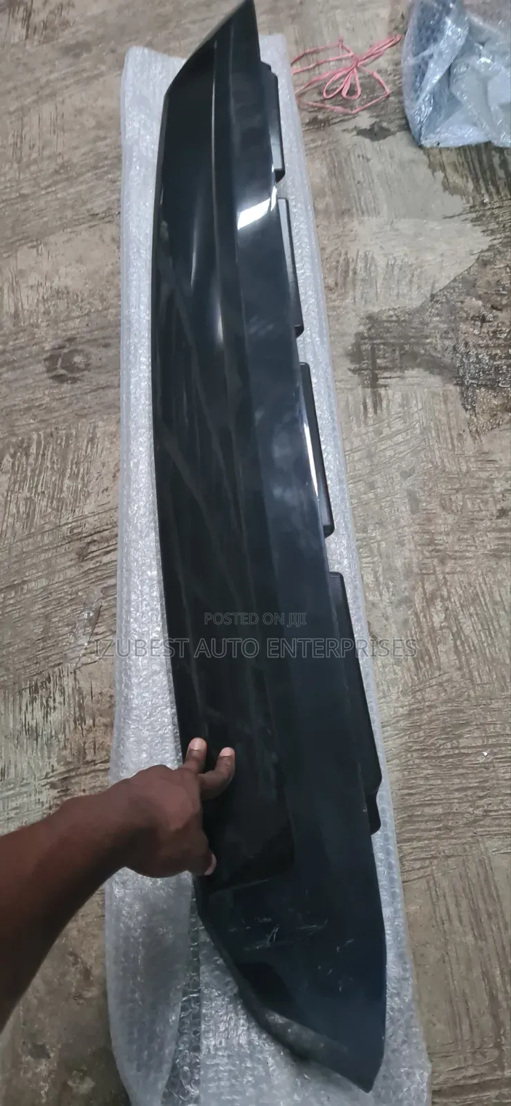 Bonnet Chrome Tundra Black