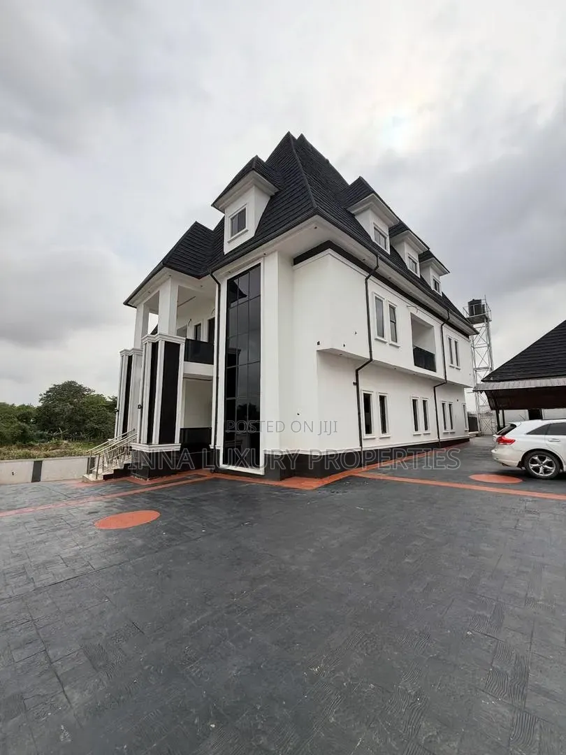 6bdrm Mansion in Gwarinpa Extension, Karsana for sale
