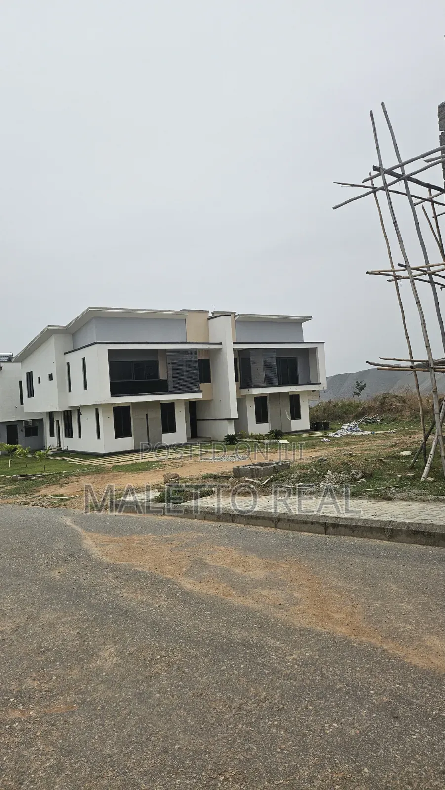 Buy and Build Idu