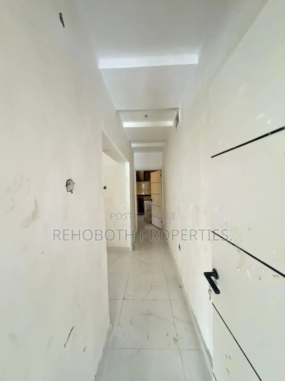 3bdrm Apartment in Alalubosa for rent