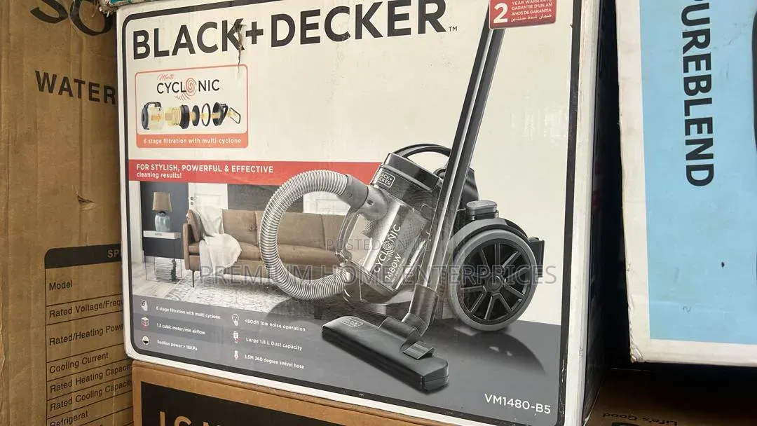 Black Decker Bagless Vacuum Cleaner 1480watts