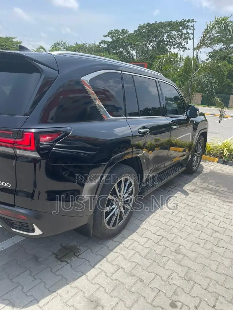 Lexus LX 600 2025 Black