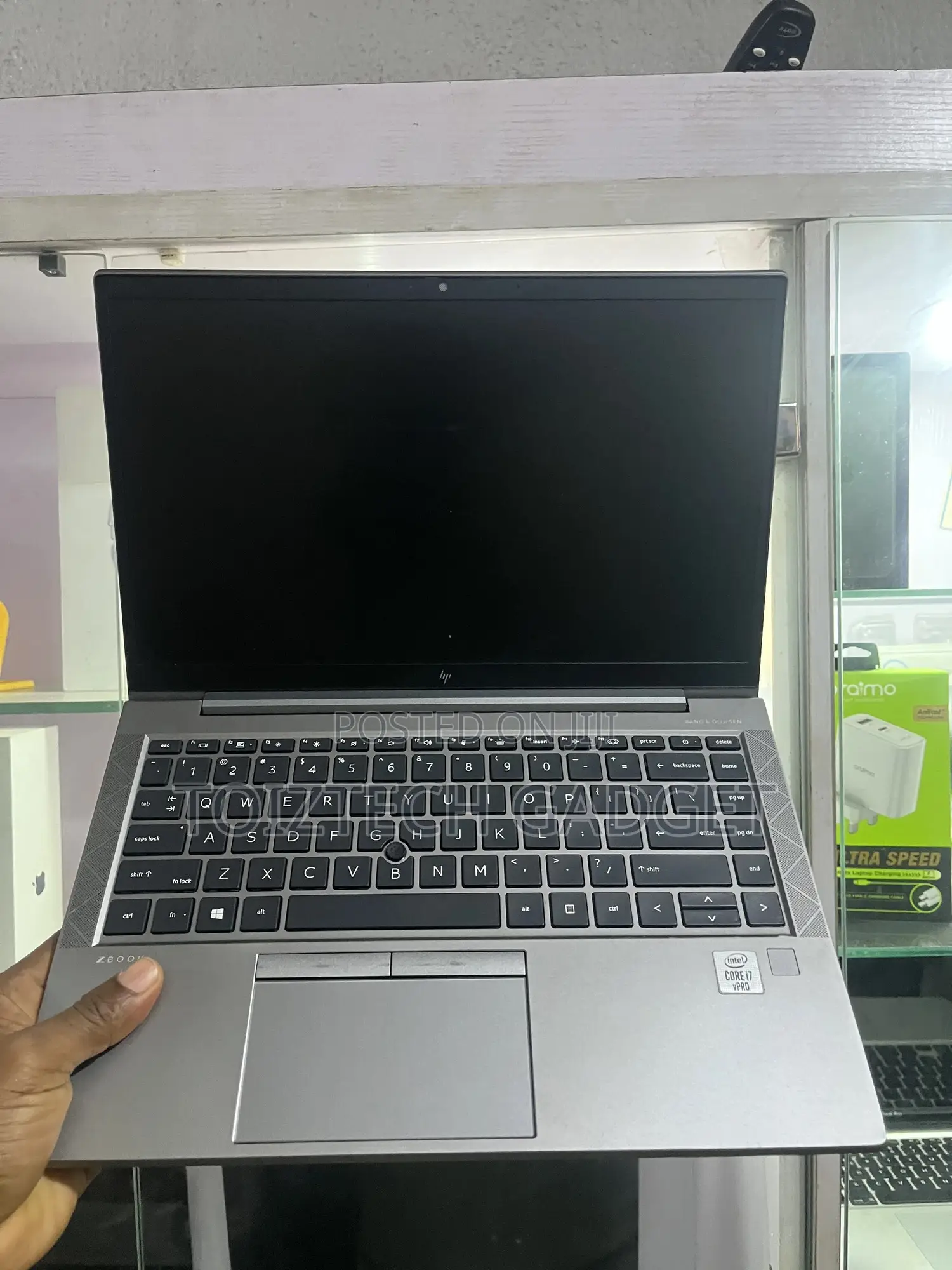 Laptop HP ZBook Firefly 14 G7 8GB Intel Core i7 SSD 256GB