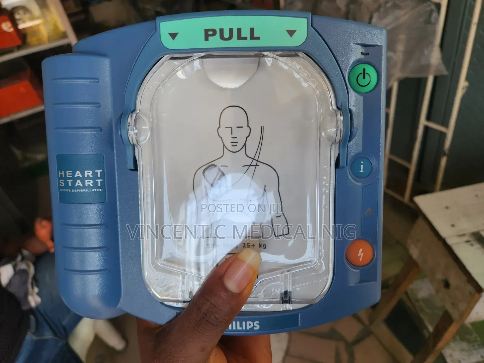Defibrillator Heart Start. Phillips
Aed Machine