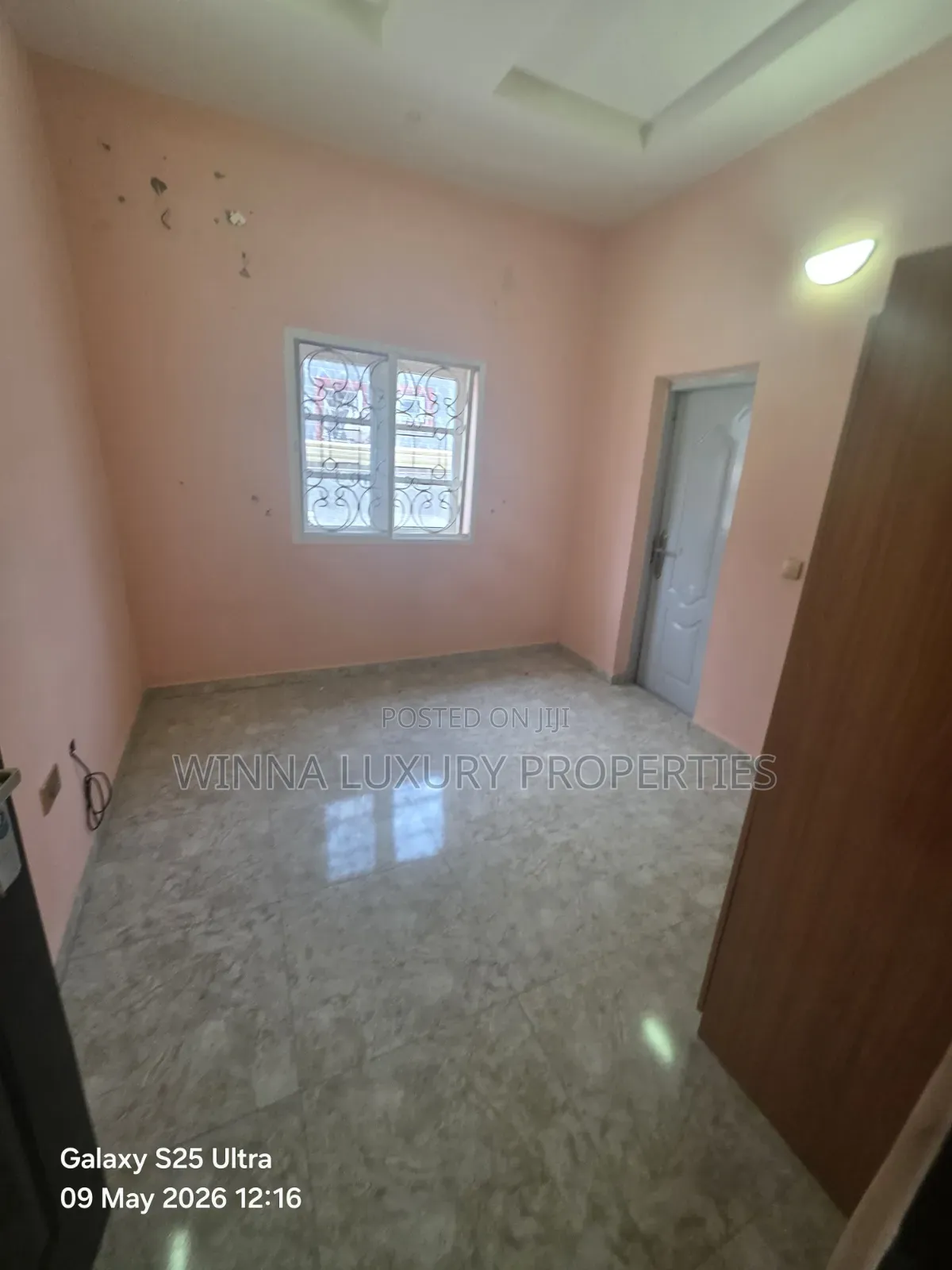 4bdrm Bungalow in In Na Estate Along, Lugbe District for sale
