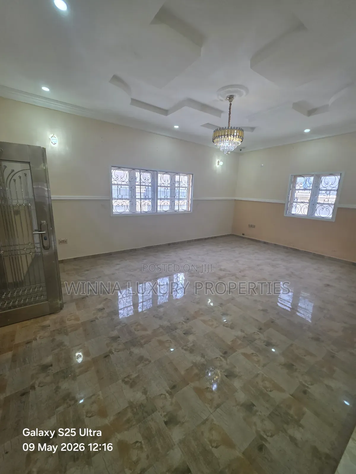 4bdrm Bungalow in In Na Estate Along, Lugbe District for sale