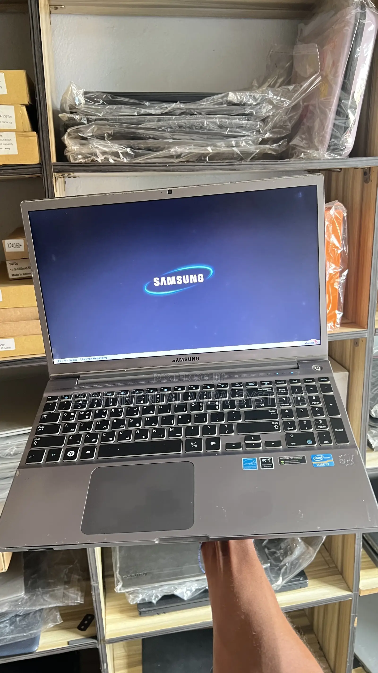 Laptop Samsung NP-R700 8GB Intel Core i7 HDD 500GB