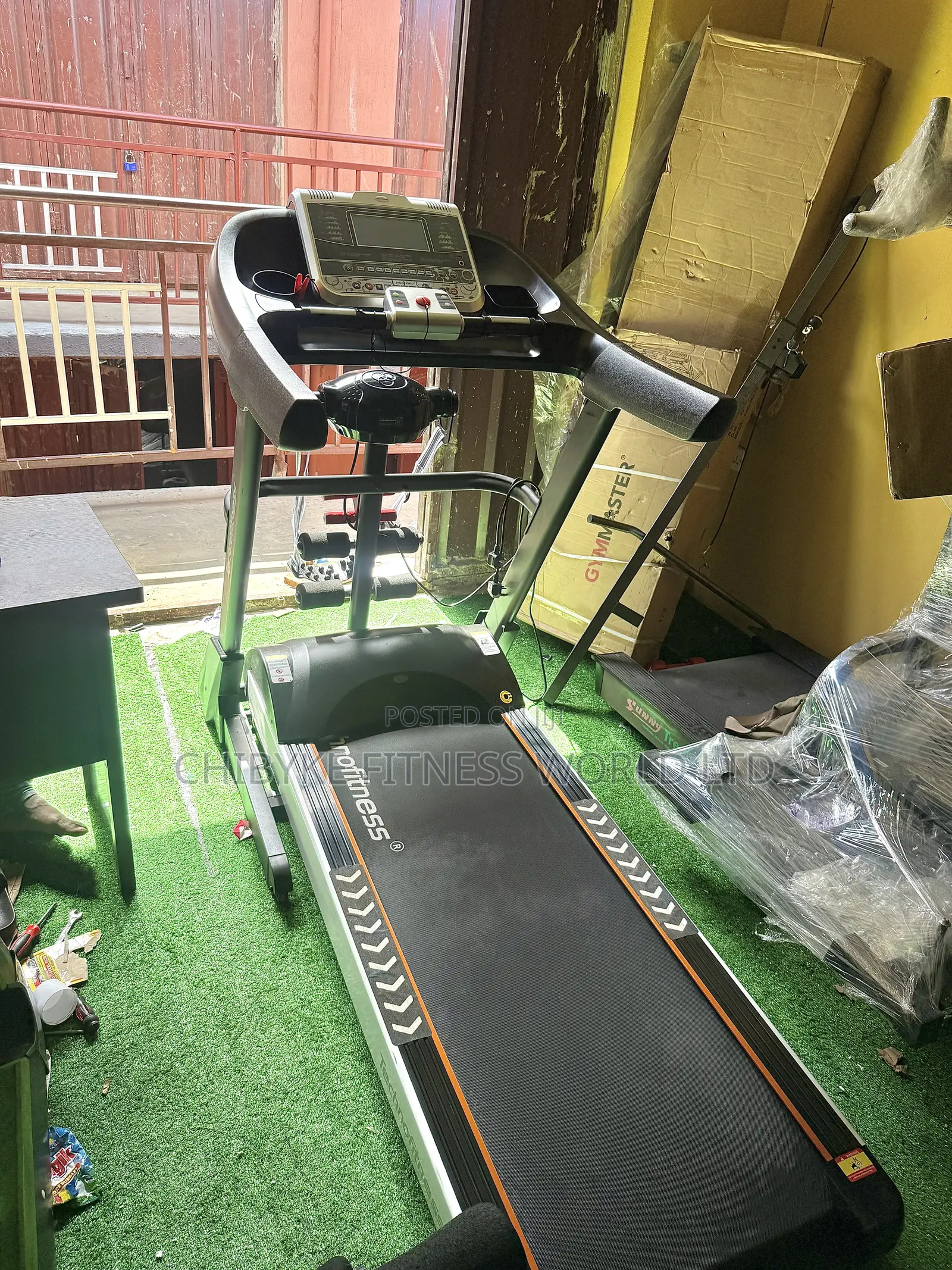4.0hp Technofitness Treadmill