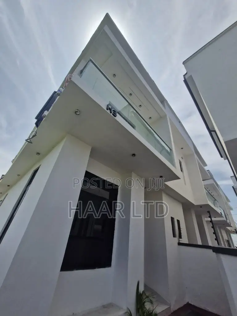4bdrm Duplex in Ado / Ajah for sale