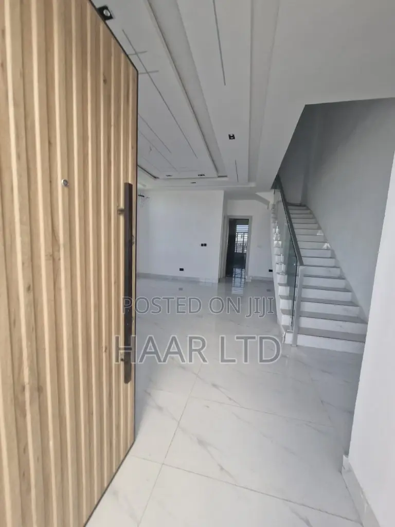 4bdrm Duplex in Ado / Ajah for sale