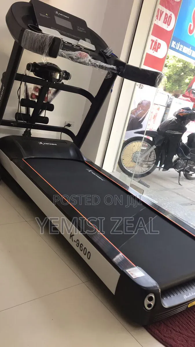 2.5hp With 130kg User Weight, Bluetooth, Incline, Twister